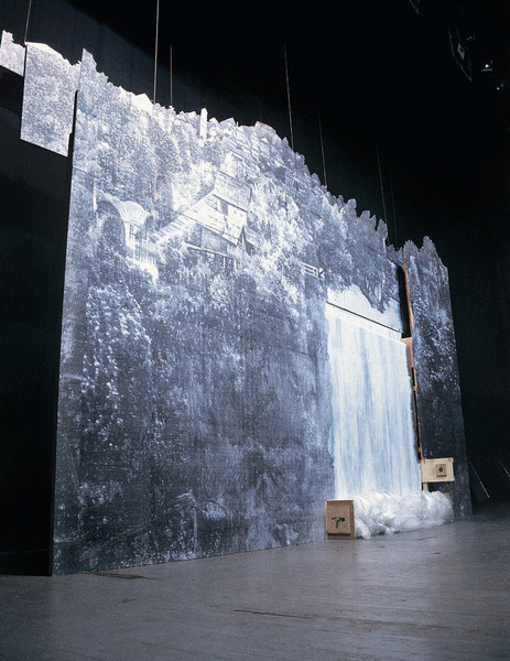 Waterfall, 1998, 1950x1000x350 cm, wood, paper, plastic, canvas